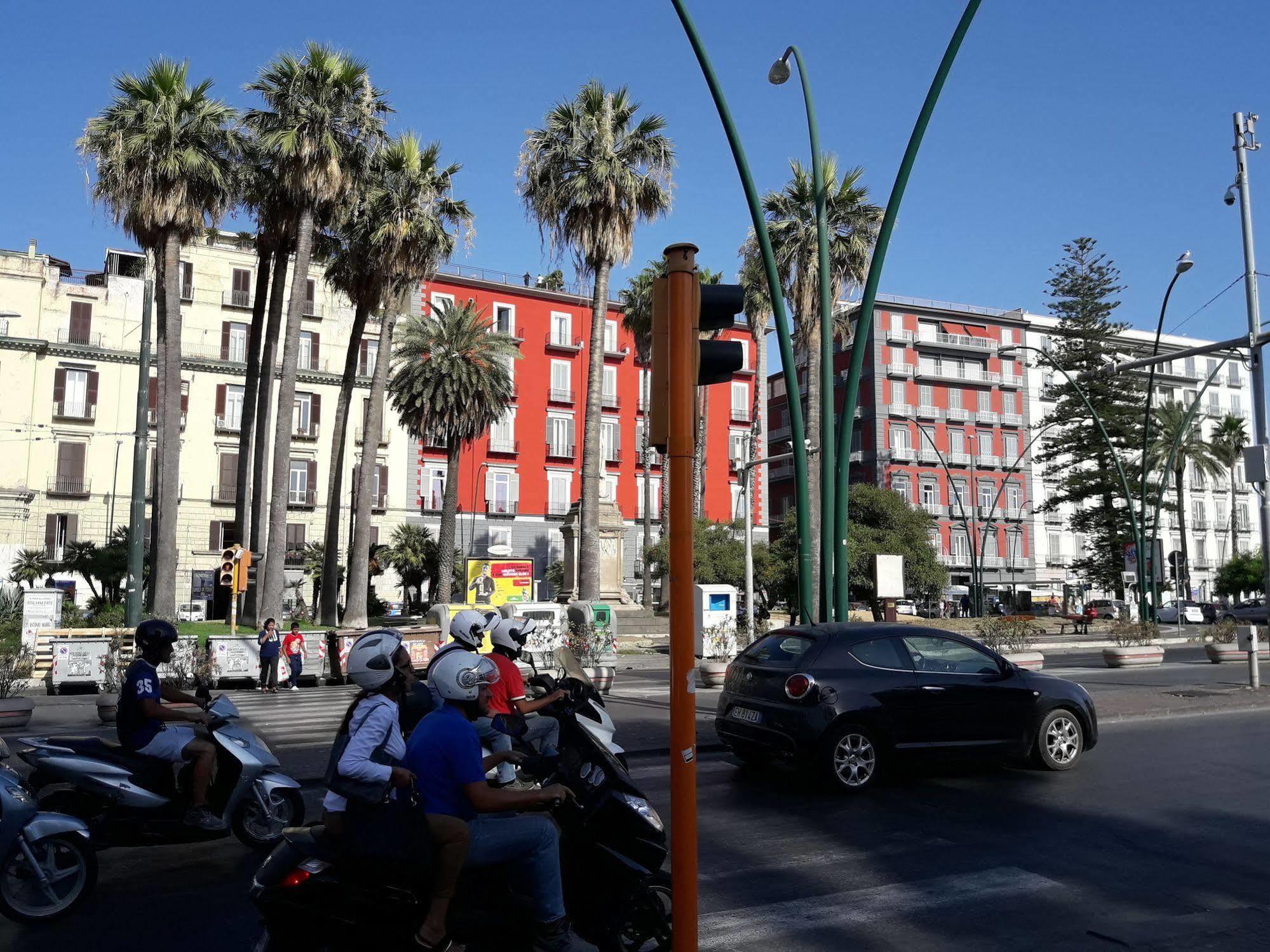 Palazzo Satriano 3* Napoli